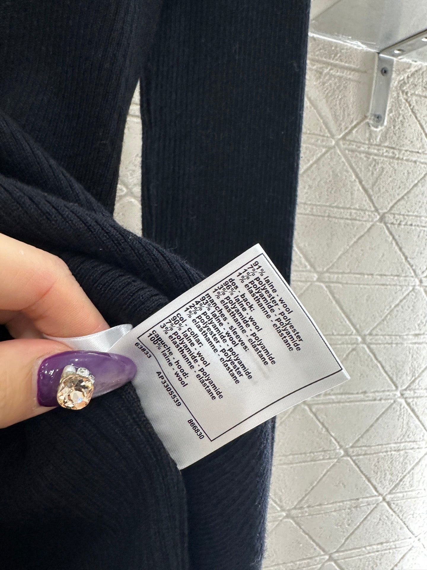 Color blocking fake two-piece knitted top