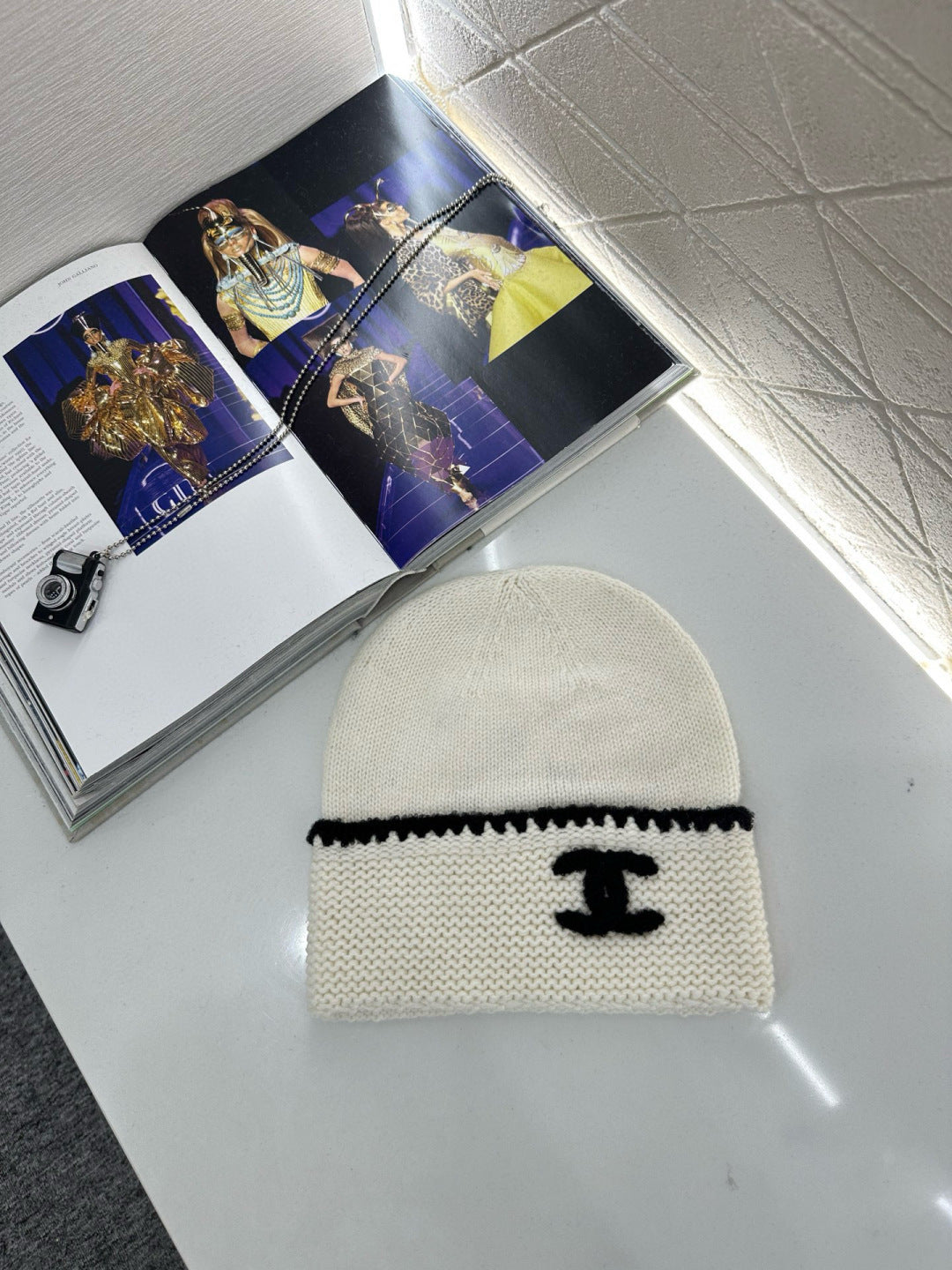 Double C logo cashmere knitted hat