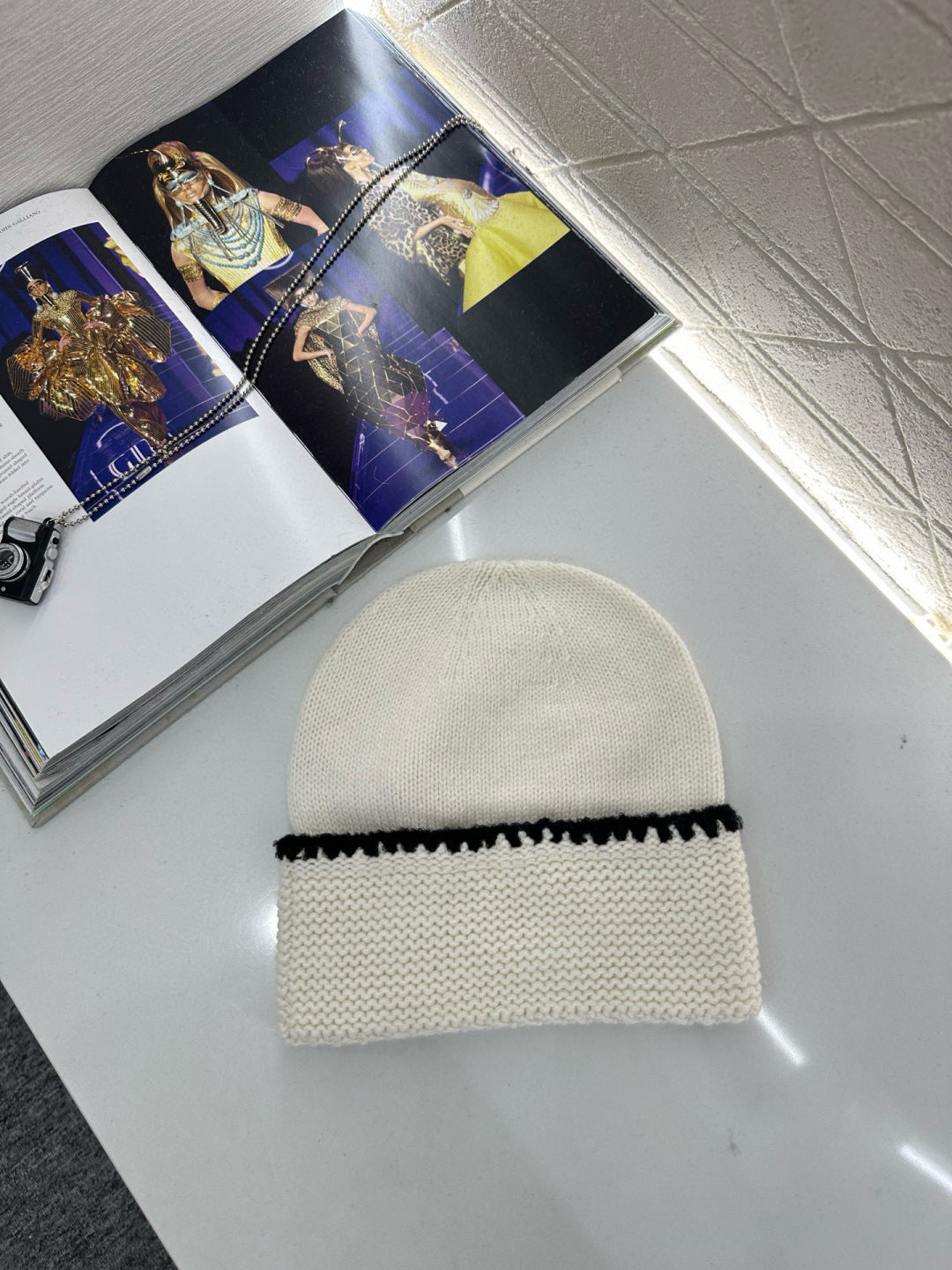Double C logo cashmere knitted hat