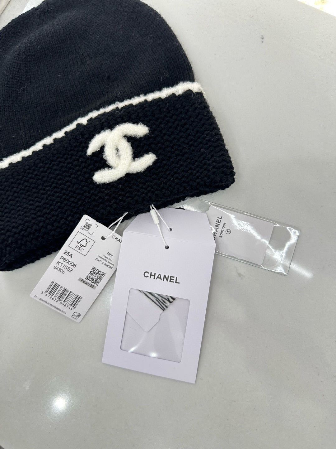 Double C logo cashmere knitted hat
