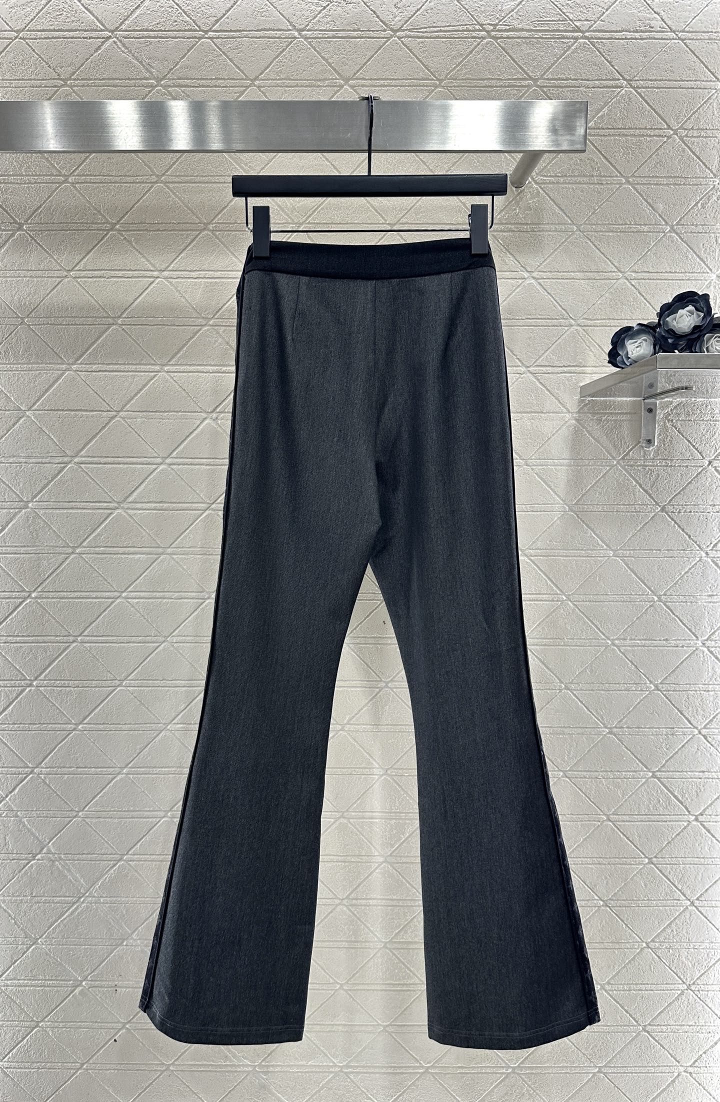 Jacquard webbing slim fit elastic micro flared pants