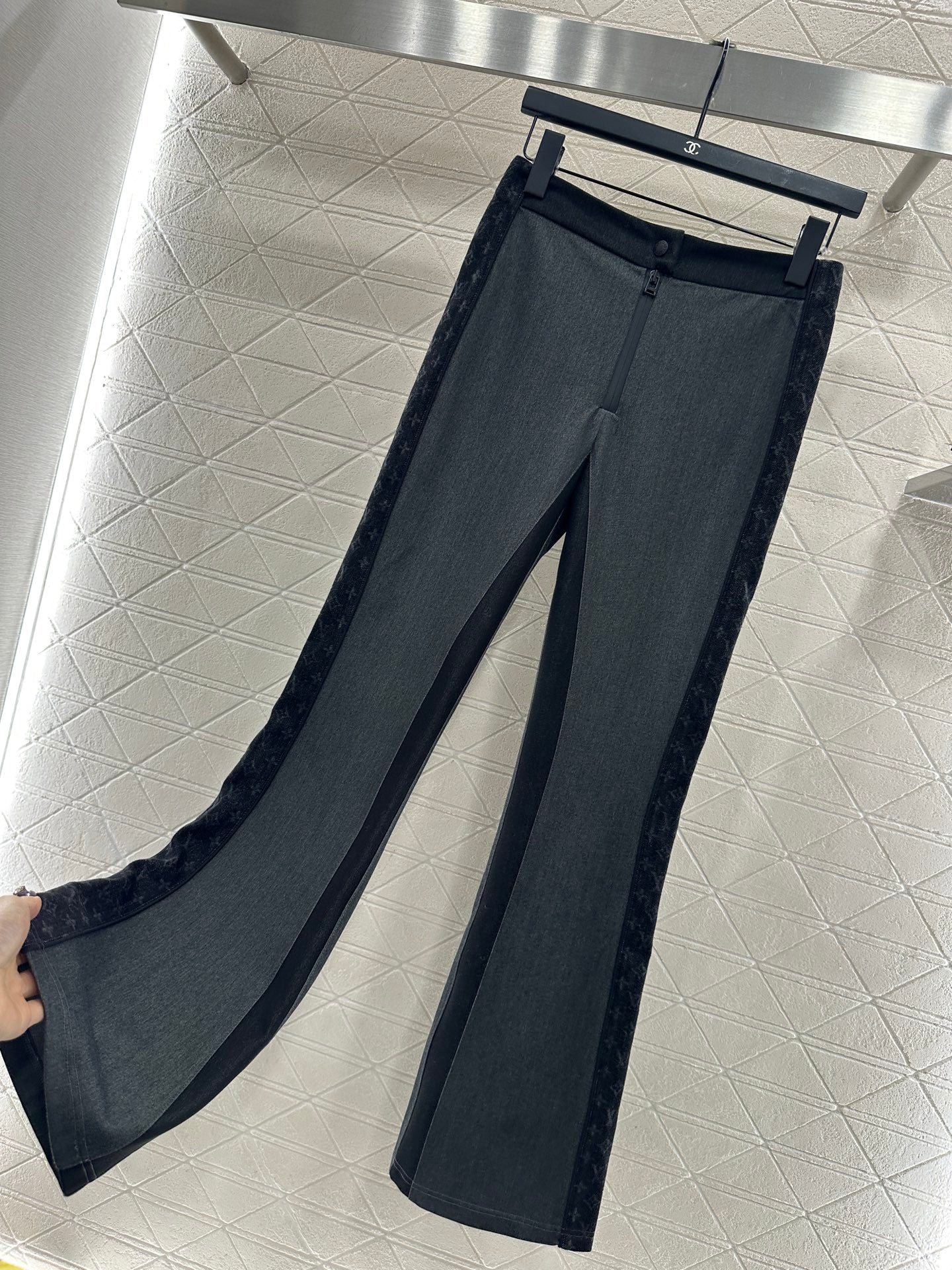 Jacquard webbing slim fit elastic micro flared pants