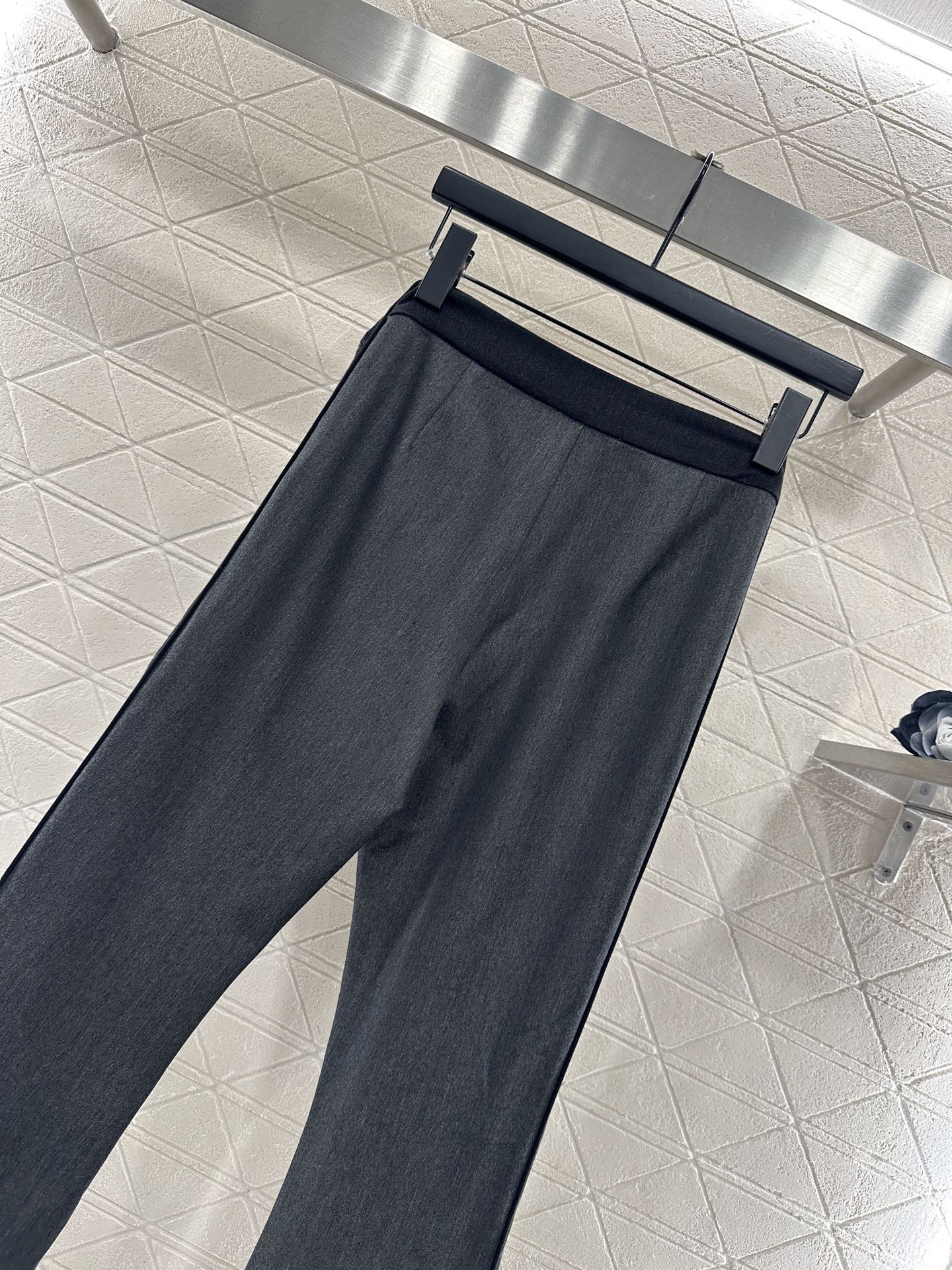 Jacquard webbing slim fit elastic micro flared pants