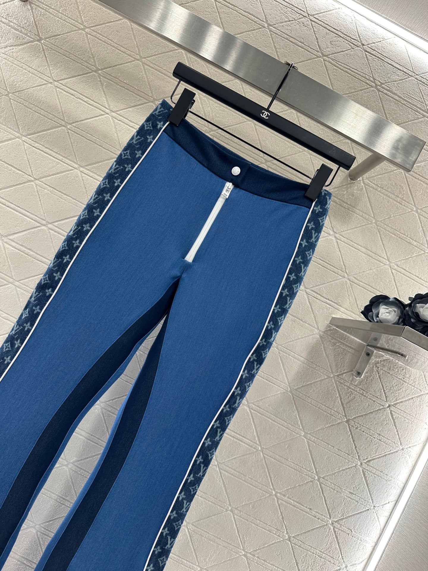 Jacquard webbing slim fit elastic micro flared pants