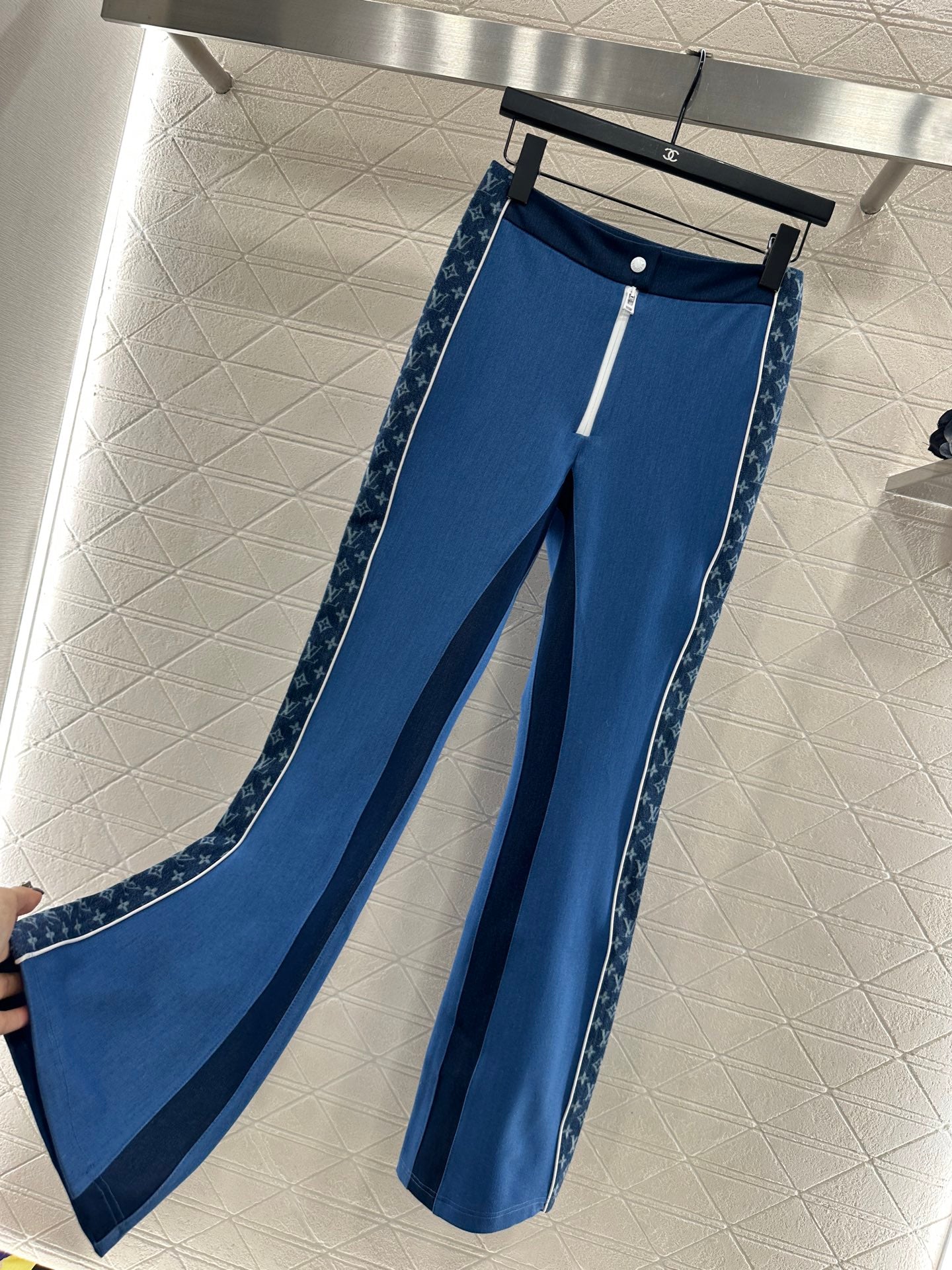 Jacquard webbing slim fit elastic micro flared pants