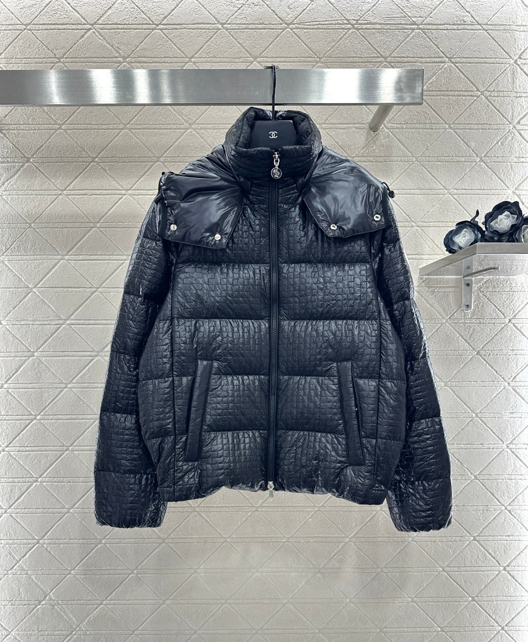Detachable hooded down jacket
