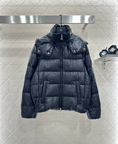 Detachable hooded down jacket