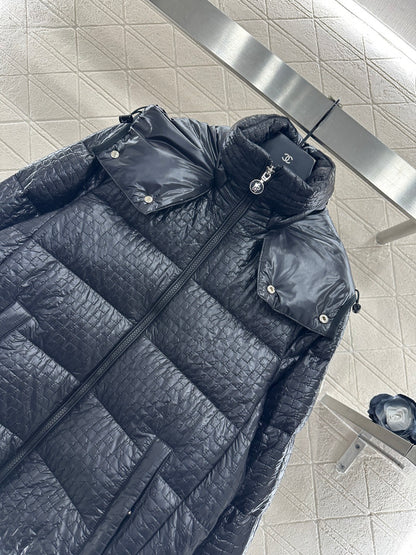 Detachable hooded down jacket