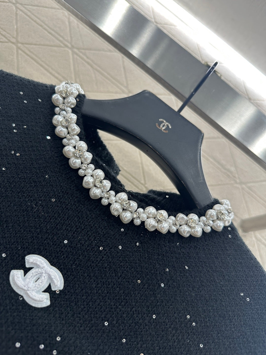 Pearl collar knitted dress