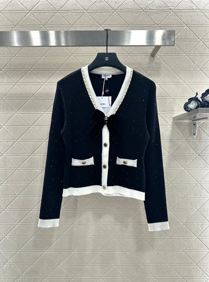 Black and white bow knitted cardigan