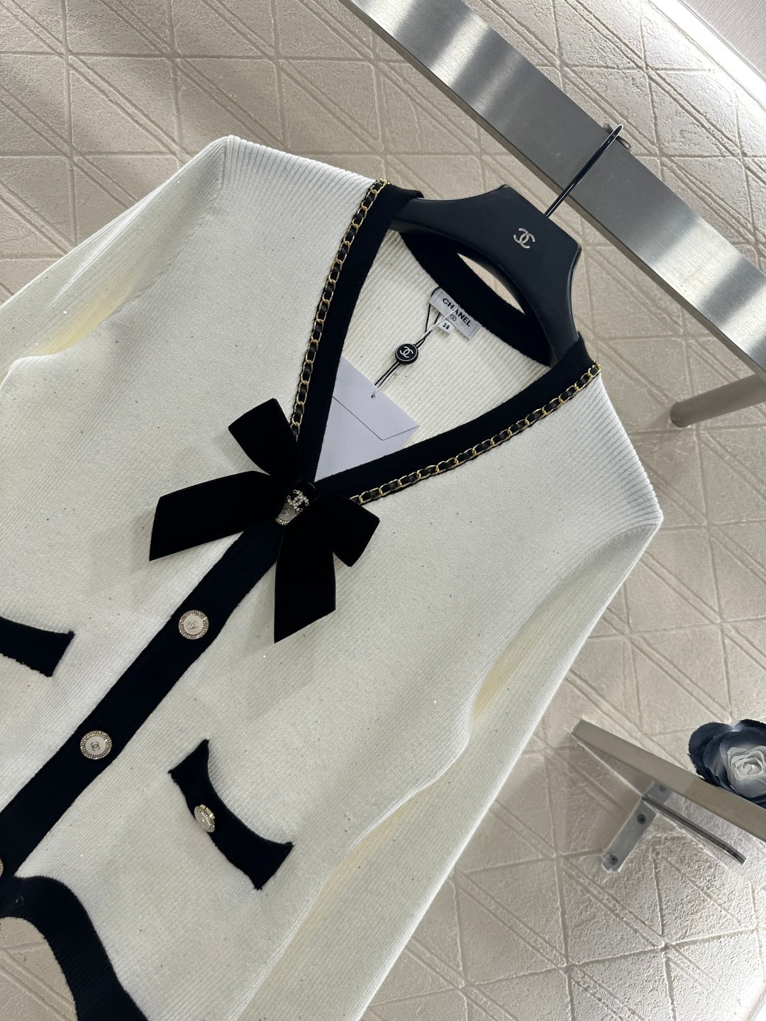 Black and white bow knitted cardigan