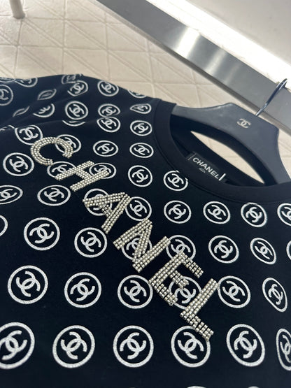 Round neck printed bead binding 𝑇𝑒𝑒