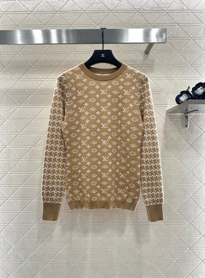 Jacquard round neck long sleeved sweater