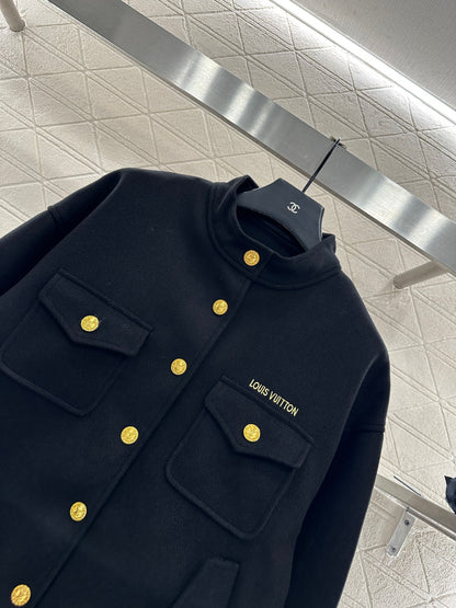 Pocket button jacket