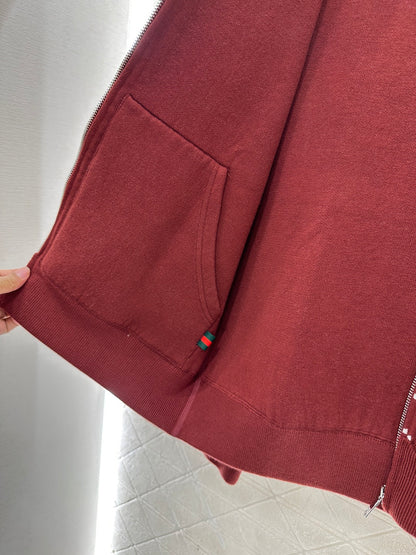 Wear a double G jacquard knitted hooded jacket on both sides