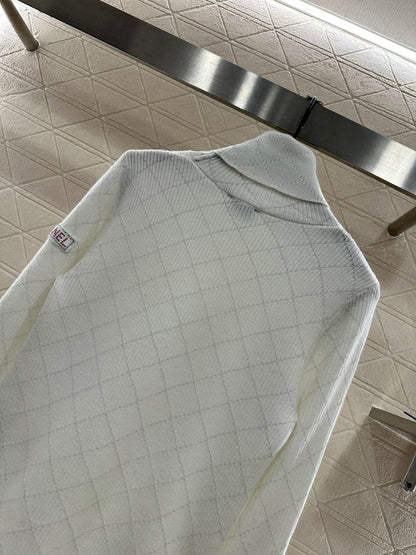 High neck knitted pullover sweater