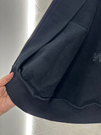 Hooded sequin logo set