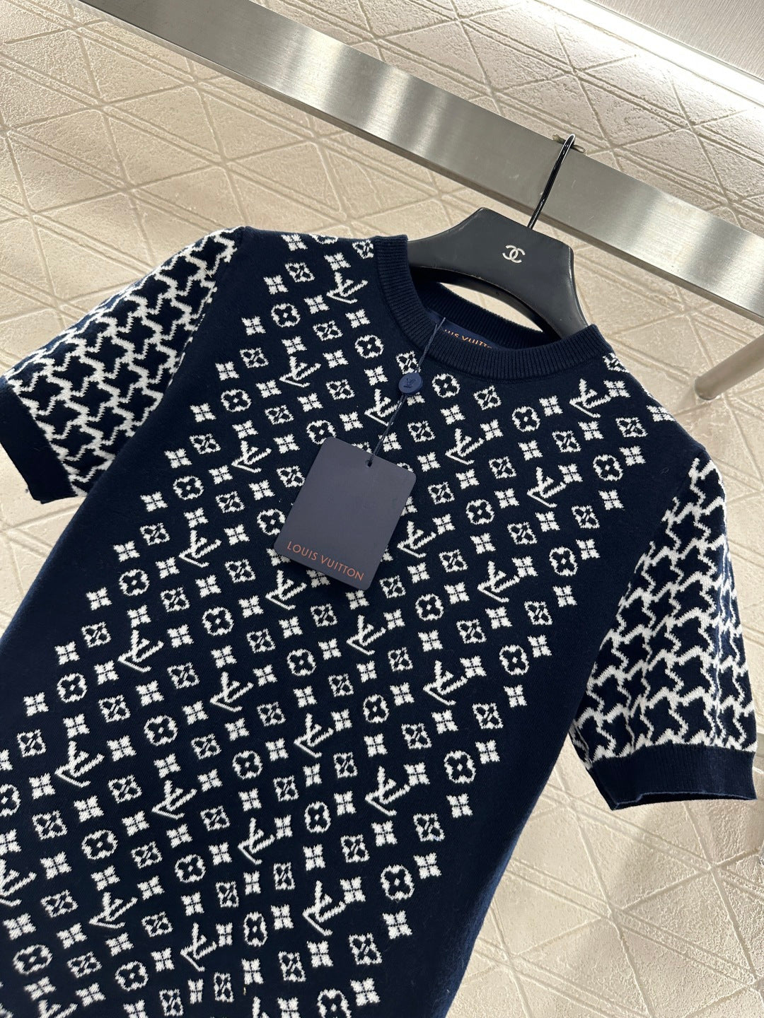 Jacquard round neck short sleeved sweater