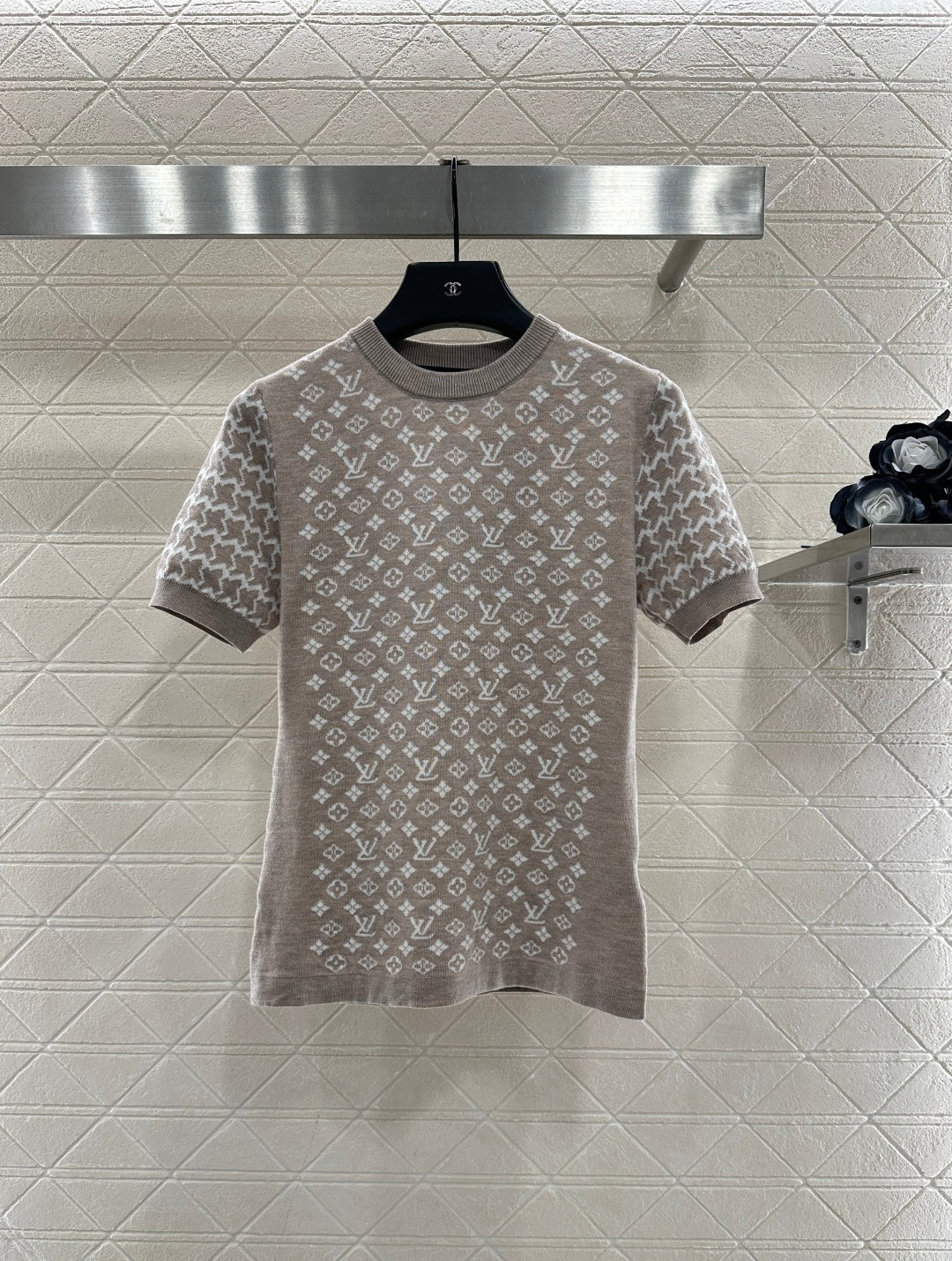 Jacquard round neck short sleeved sweater