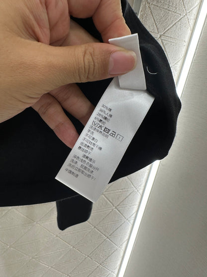 Suede round neck nail bead long sleeved shirt