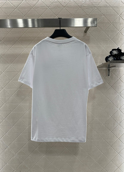 Round neck embroidered cat 𝑇𝑒𝑒