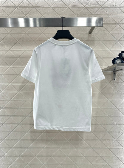 Embroidered warhorse 𝑇𝑒𝑒