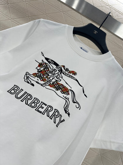 Embroidered warhorse 𝑇𝑒𝑒