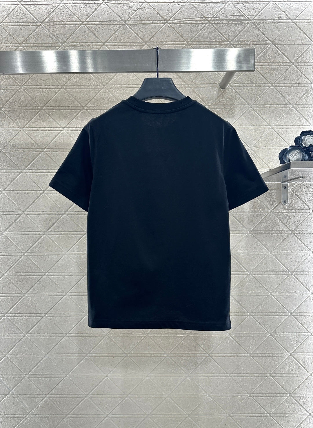 Embroidered warhorse 𝑇𝑒𝑒