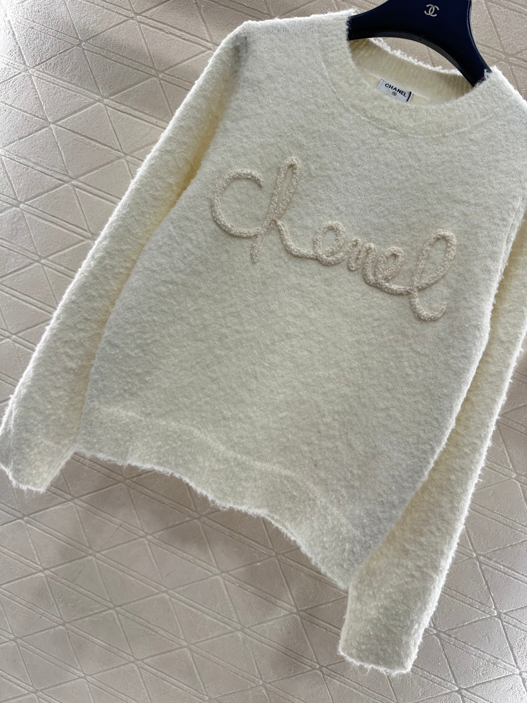 Order pearl crochet sweater