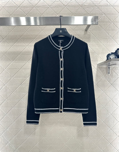 Striped border cardigan