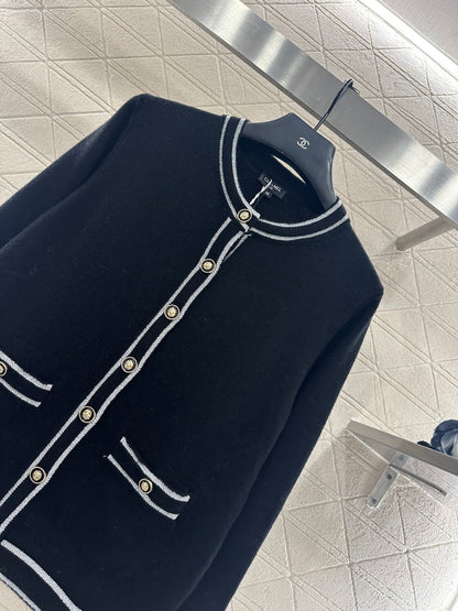 Striped border cardigan