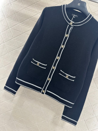 Striped border cardigan