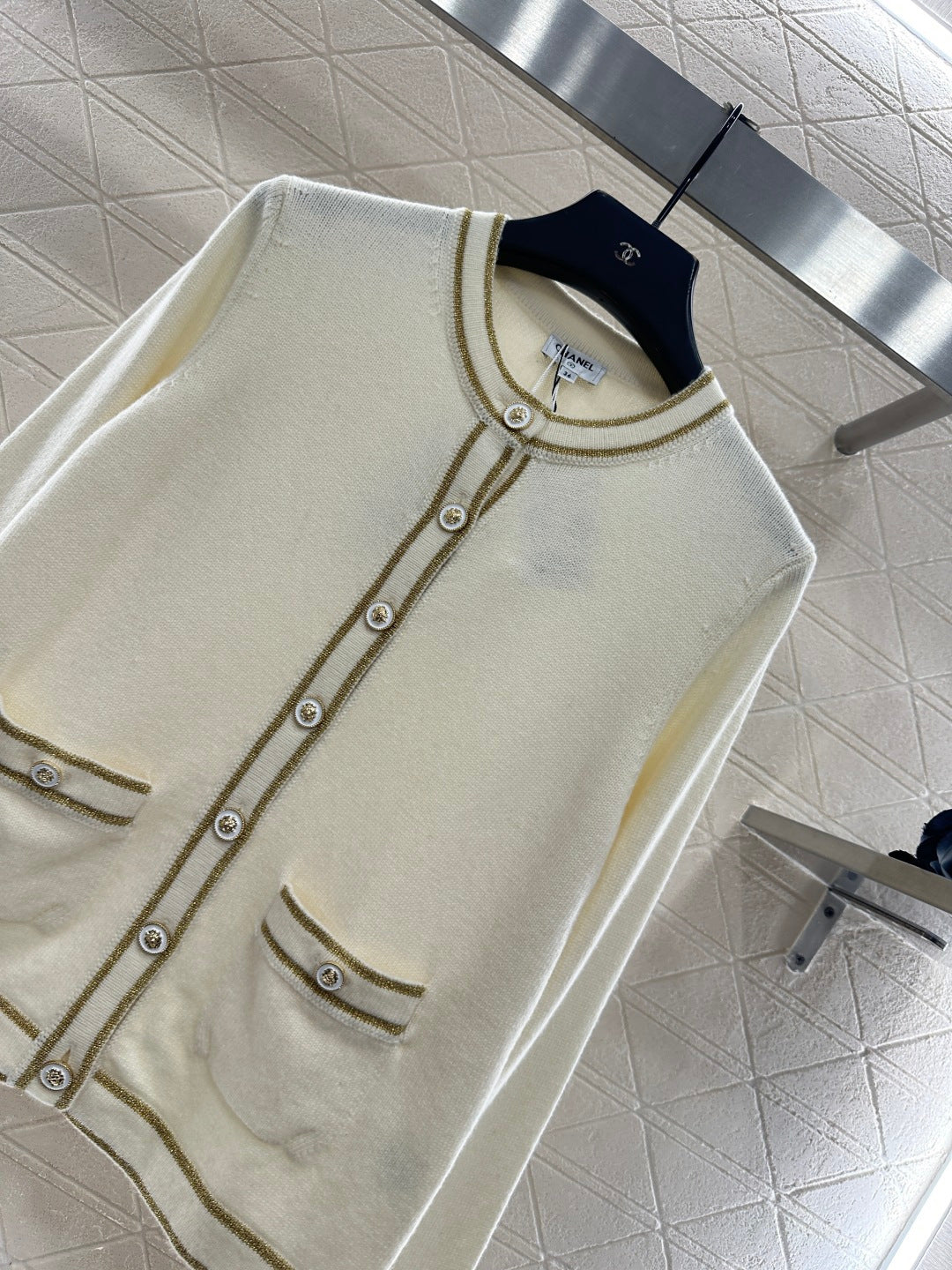 Striped border cardigan