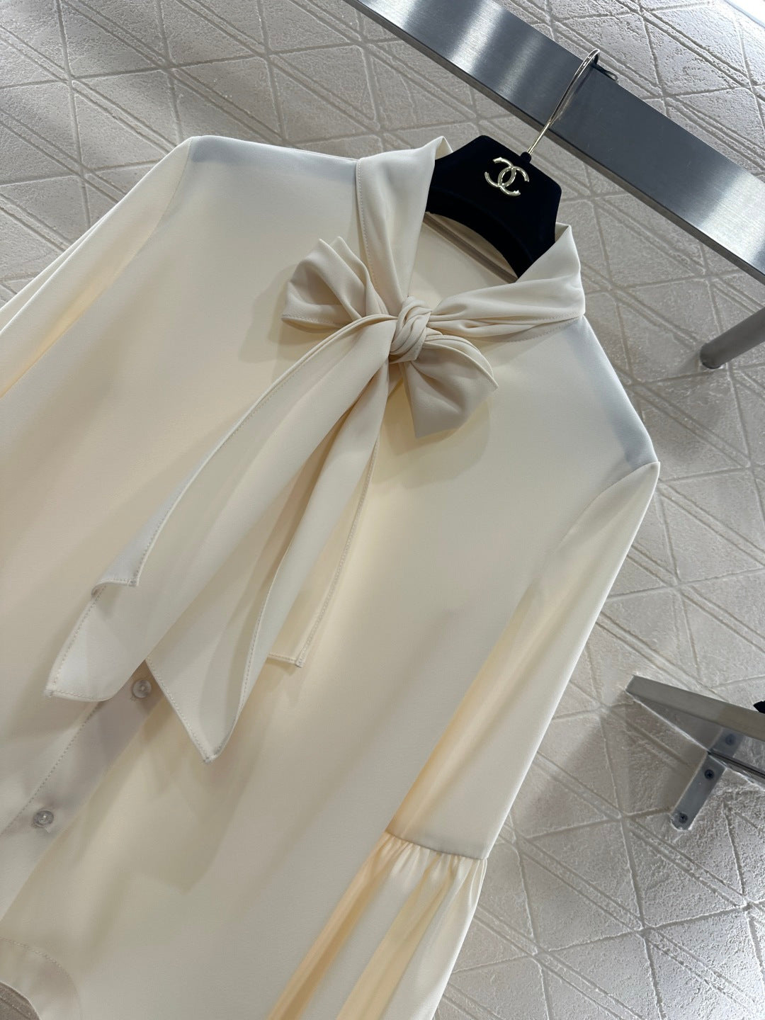 Bow ribbon wide sleeved shirt