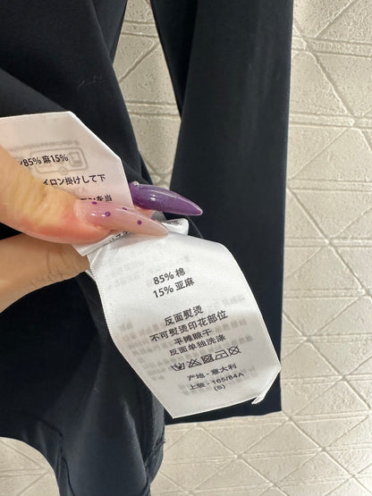 Round neck embroidered letter long sleeved shirt