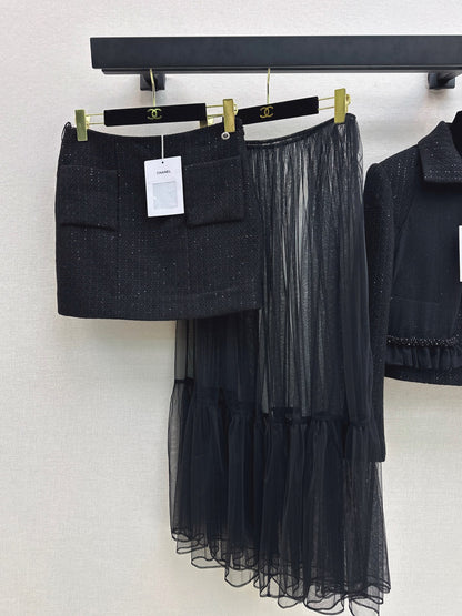 Two piece set of Xiaoxiangfeng woven half skirt and mesh long skirt