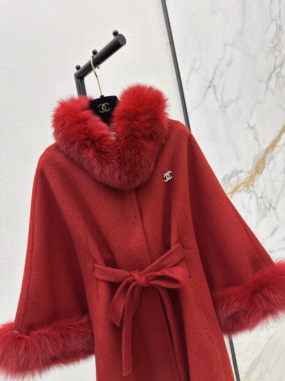 Fox fur decorative cloak coat