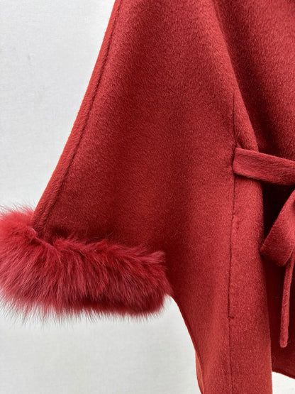 Fox fur decorative cloak coat