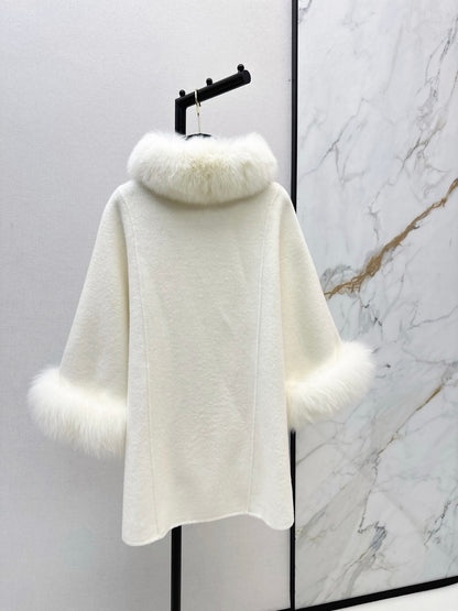 Fox fur decorative cloak coat