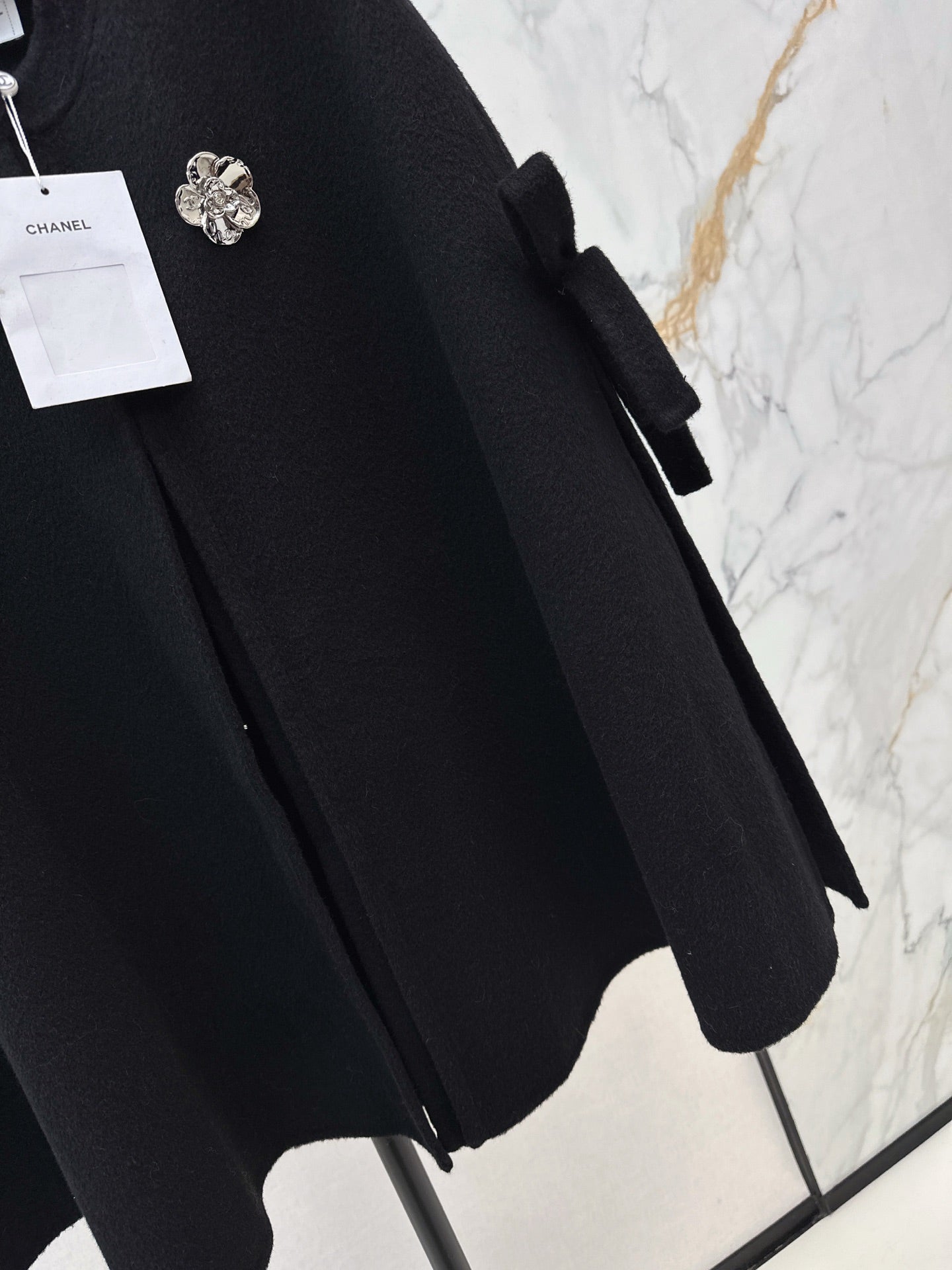 Double bow decoration cloak coat