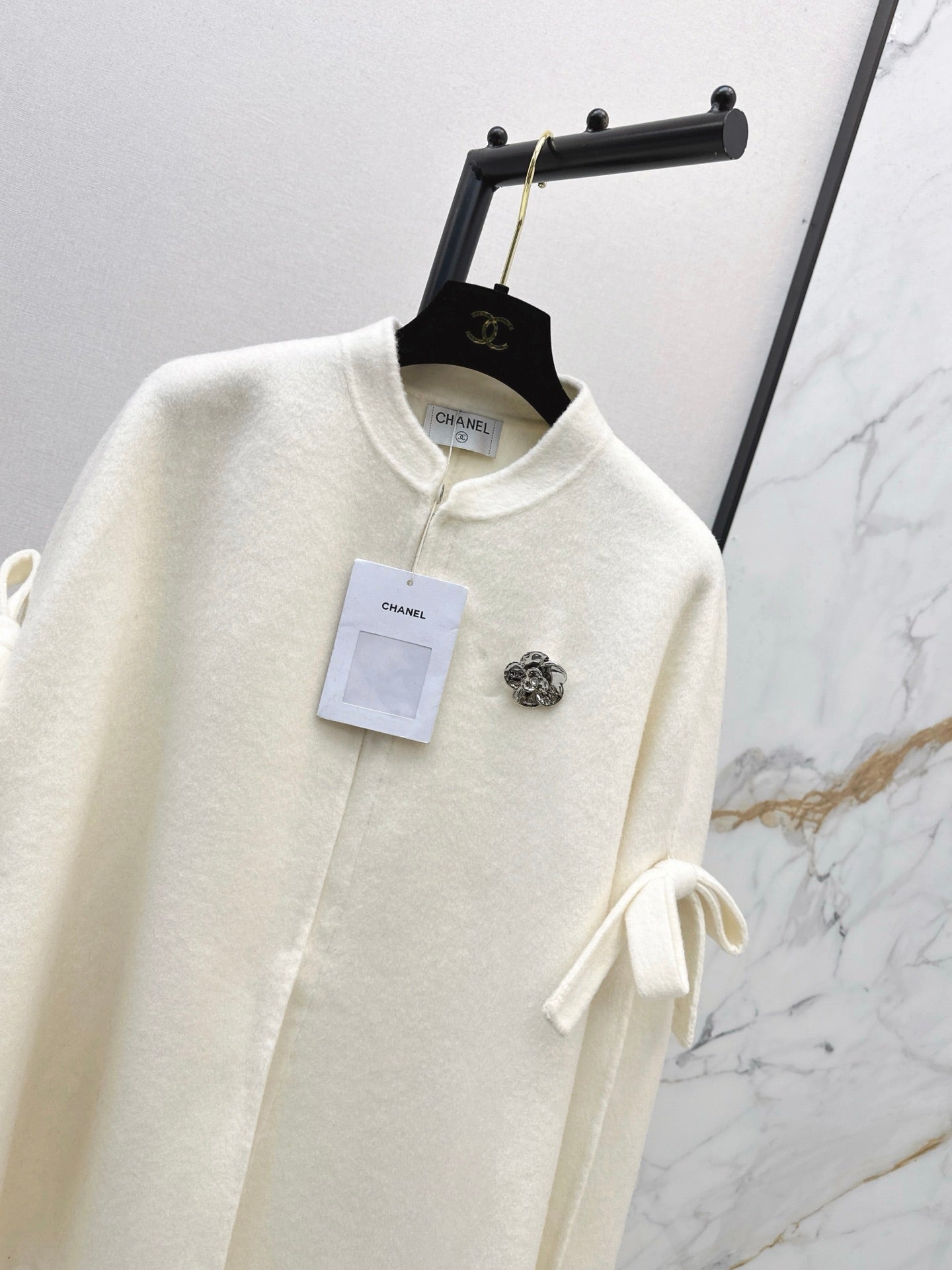 Double bow decoration cloak coat