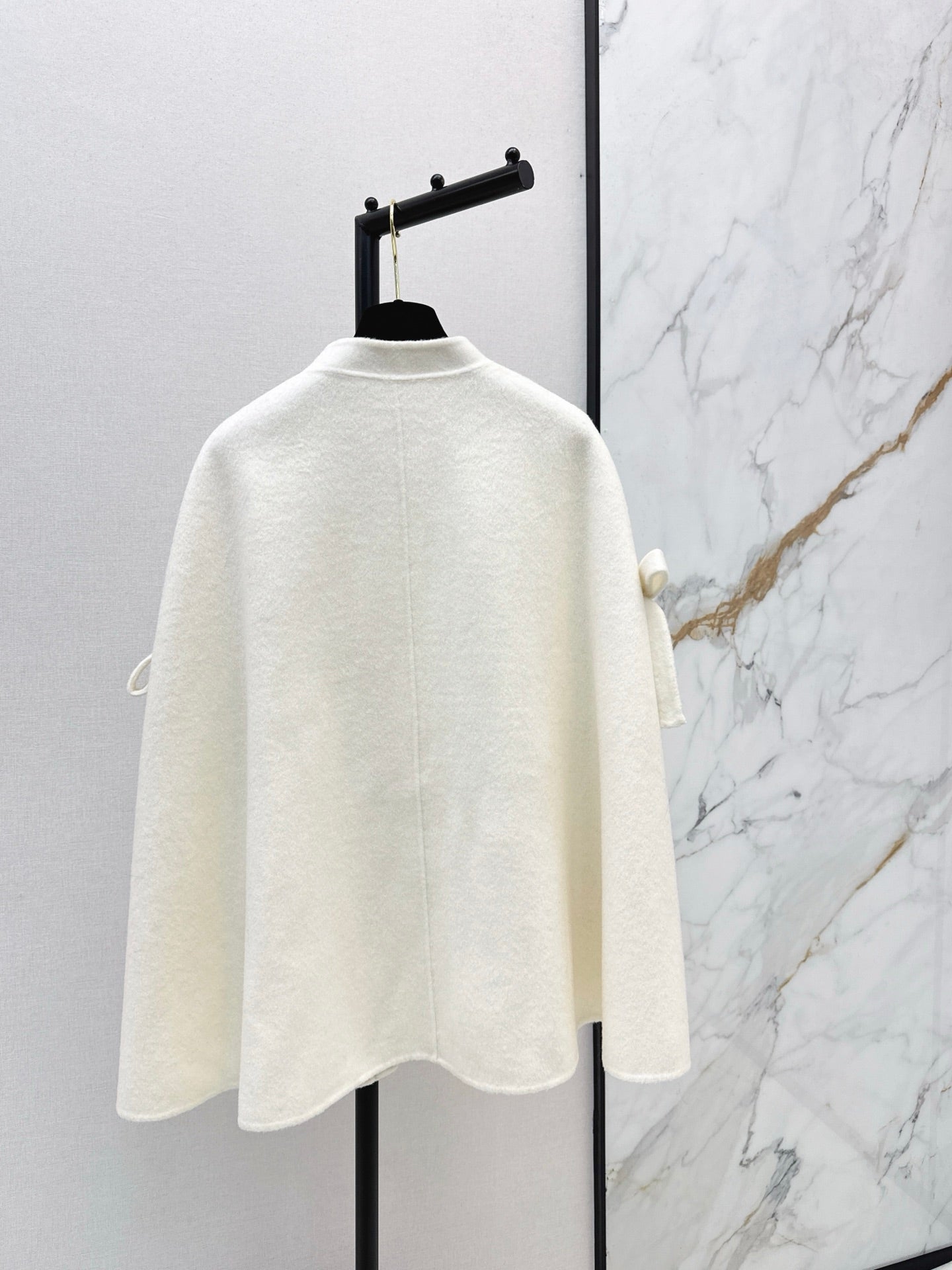 Double bow decoration cloak coat