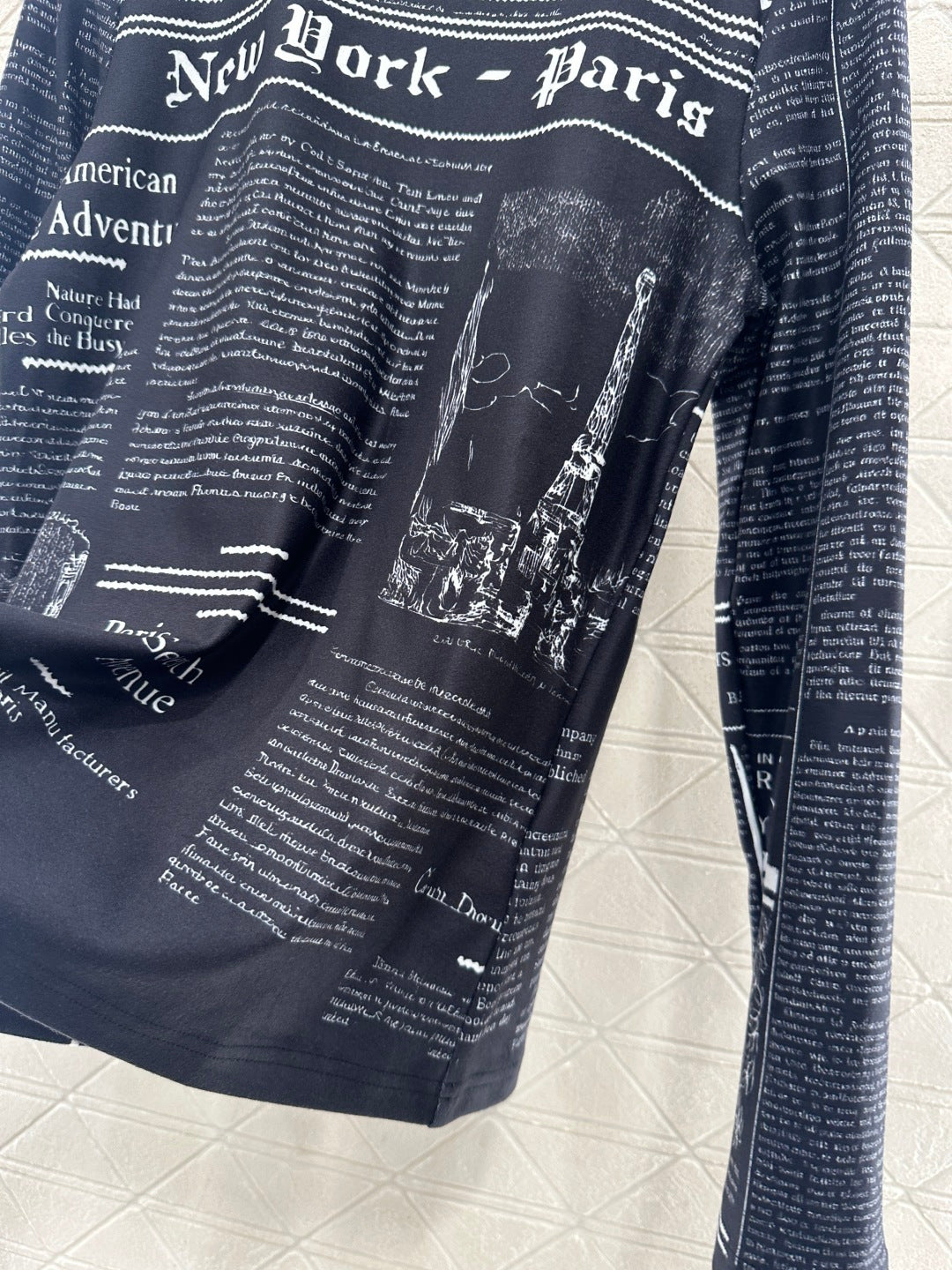 Round neck floral print base shirt