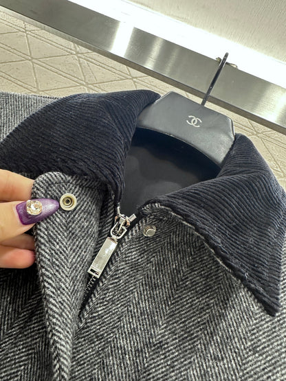 Brooch corduroy collar jacket