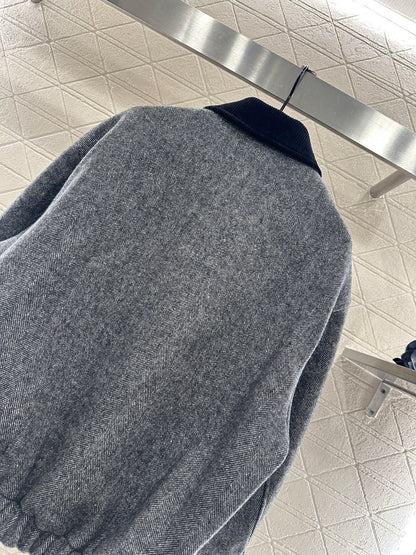 Brooch corduroy collar jacket