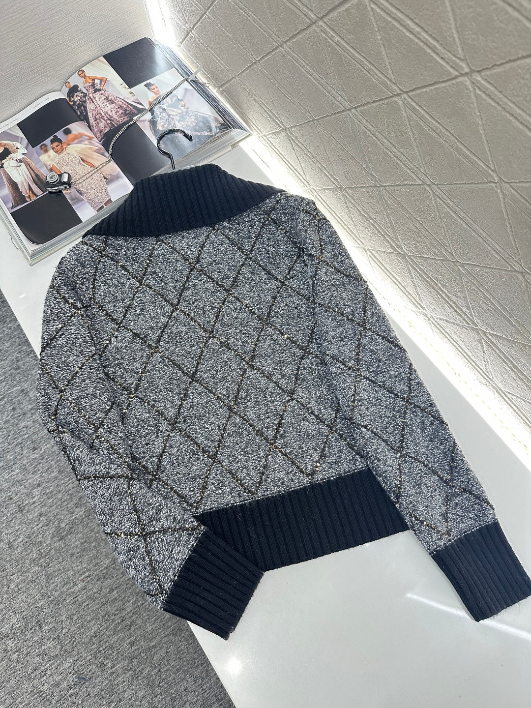 Large collar diamond grid zipper knitted jacket