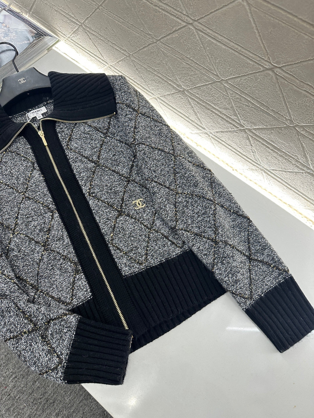 Large collar diamond grid zipper knitted jacket