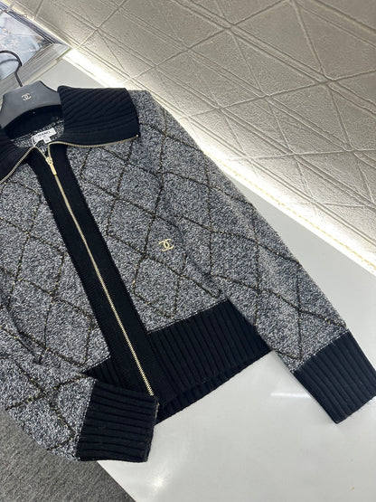 Large collar diamond grid zipper knitted jacket