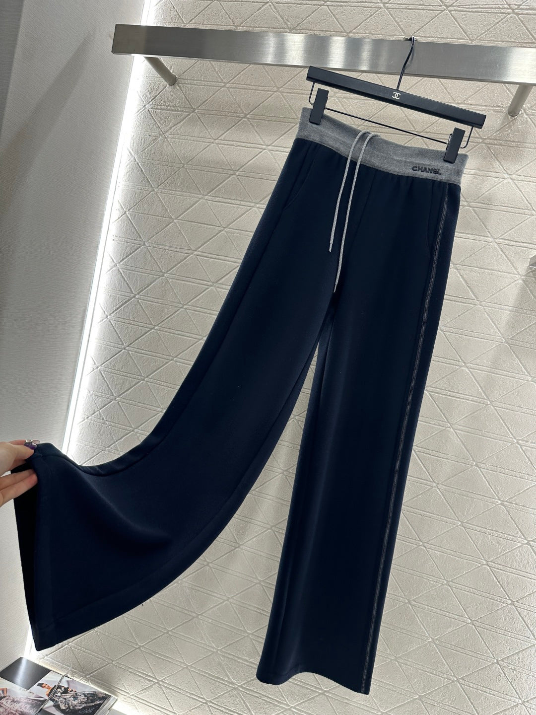 Drawstring wide leg pants