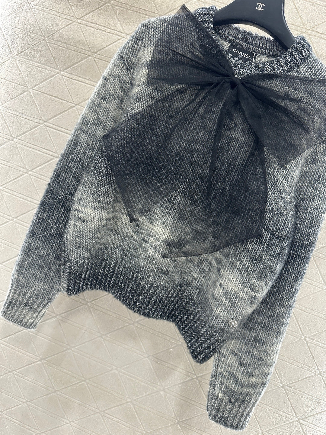 Mesh bow dyed round neck sweater
